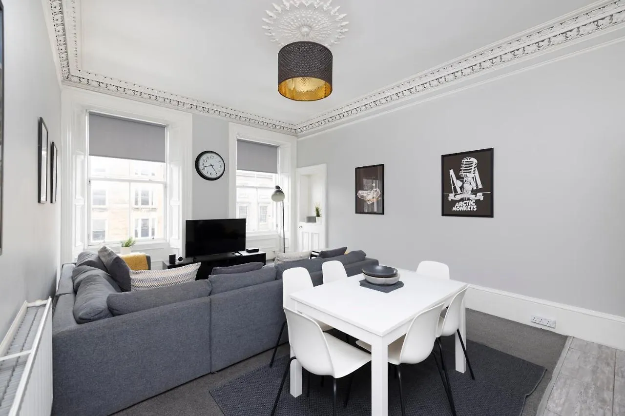 דירות אדינבורו Joivy Splendid 4-Bed Flat Near The Castle