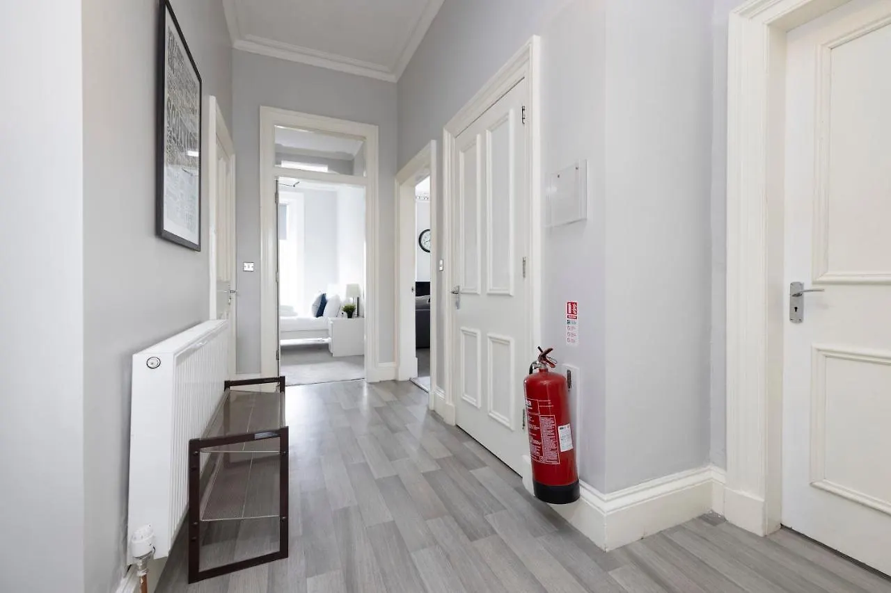 דירות אדינבורו Joivy Splendid 4-Bed Flat Near The Castle